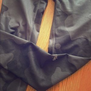 Alo yoga high waited full length yoga pants